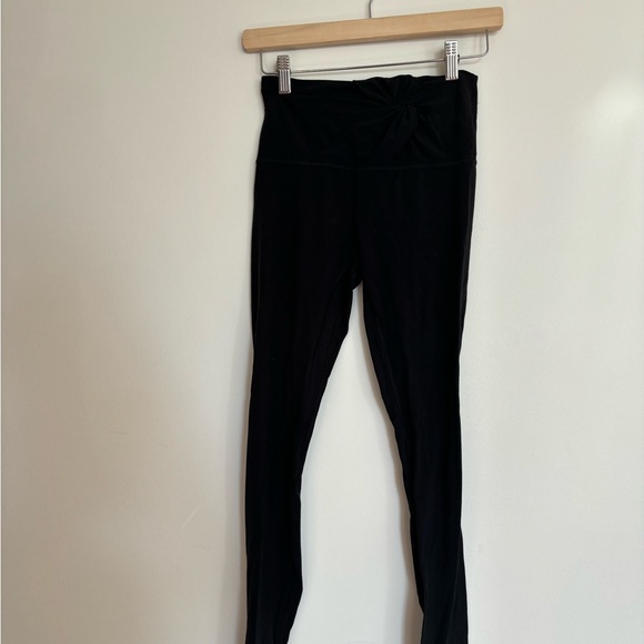 Black align lululemon leggings - Picture 3 of 3